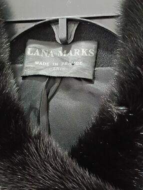 Lana Marks Black Fur Collar Suit... Blackgamma Mink... Thin Skirt
